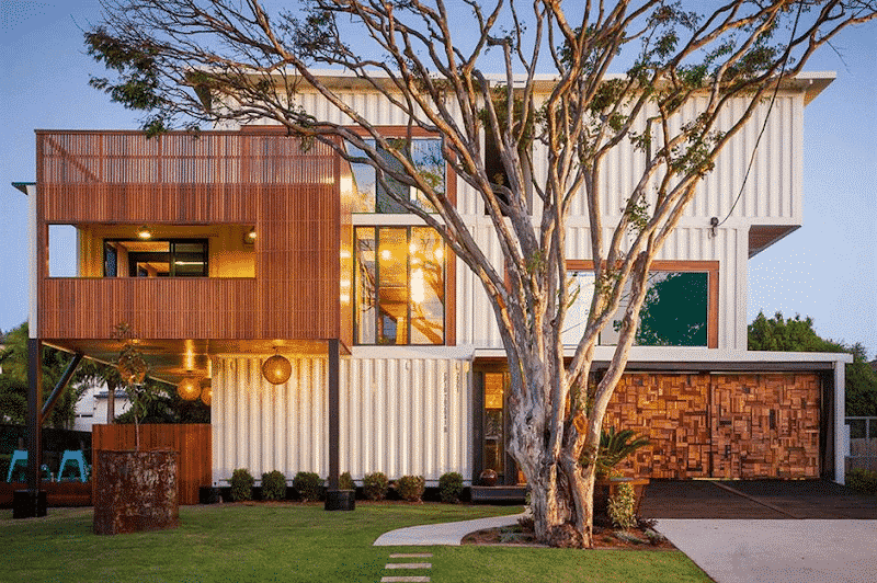 Modern Houses Using Shipping Container