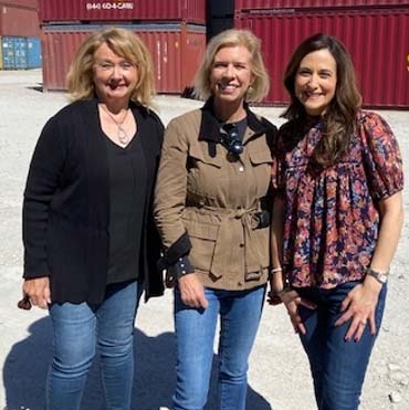 Lyn Novelli, Jane Wells (CNBC coresspondent), and Kerri Kovel