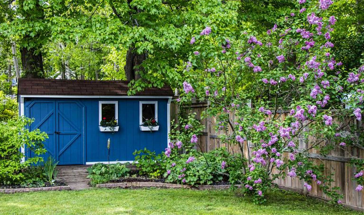 Storage Shed vs Shipping Container: Which One Should You Get?