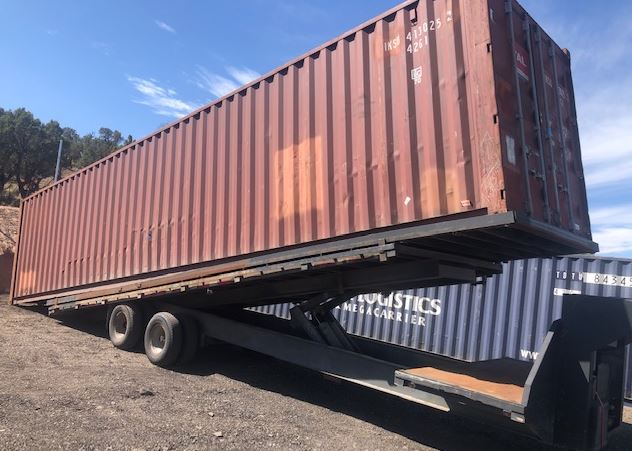 40 ft container being delivered